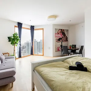 Central Station Loft - Amazing View In City Center - Jupihome Apartment