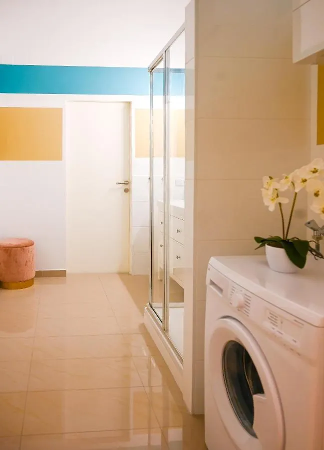 Elegant Suite Altes Akh Vienna Apartment